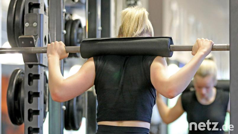 Der BGH hat eine Klage gegen die Fitnessstudiokette FitX geprüft. (Archivbild) Bild: Bernd Wüstneck/dpa-Zentralbild/dpa