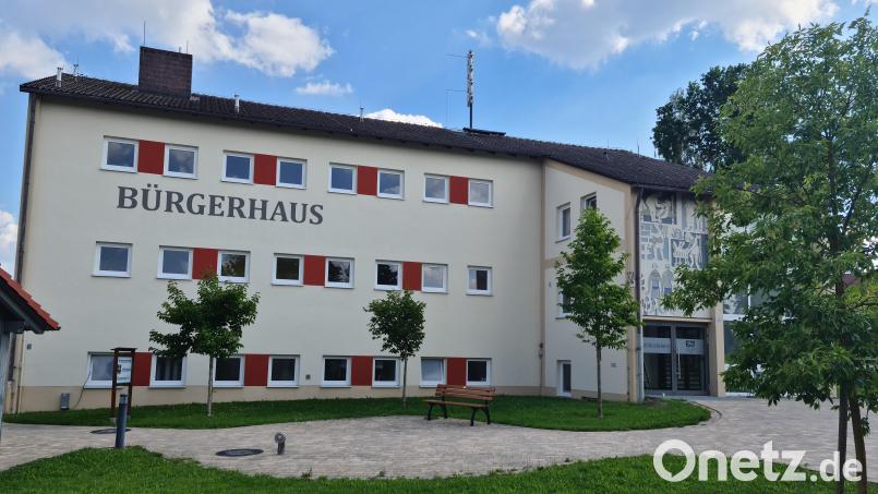 Schlammersdorf steht seit drei Jahren ohne Schulden da. Trotz steigender Umlagen plant die Gemeinde zukunftsweisende Investitionen dank großzügiger Zuschüsse von Bund und Freistaat. Archivbild: Stefan Neidl