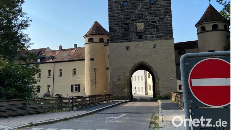 Die Brücke am Amberger Ziegeltor muss neu gebaut werden. Doch in welcher Form soll das geschehen? Darüber lässt sich trefflich diskutieren. Bild: Andreas Ascherl