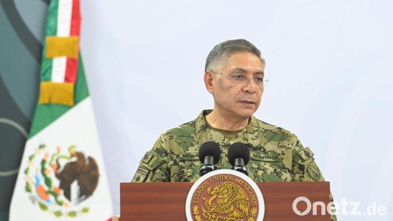 Eine Tsunami-Warnung wurde herausgegeben, wie der Marineminister Raymundo Morales sagte. Bild: --/Presidencia México/dpa