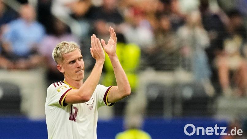 Für ihn gibt es auch Applaus von allen Seiten: Ist Dani Olmo der meist unterschätzte Spieler dieser WM? Bild: Ashley Landis/AP/dpa