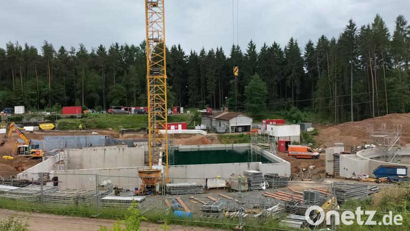 Die Sanierung der Kläranlage Parkstein kostet rund 16 Millionen Euro. Drei Viertel davon wird die Gemeinde selbst bezahlen und nicht auf die Bürger umlegen. Archivbild: Ernst Frischholz