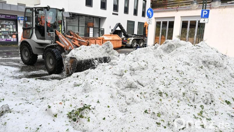 Hagel im Hochsommer - wie ist das möglich? (Archivbild) Bild: Bernd Weißbrod/dpa