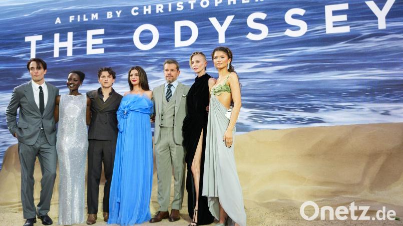 Zur Besetzung des bildgewaltigen Kinospektakels von Christopher Nolan gehören Robert Pattinson, Lupita Nyong'o, Tom Holland, Anne Hathaway, Matt Damon, Charlize Theron und Zendaya. (Archivbild) Bild: Scott A Garfitt/Invision/AP/dpa