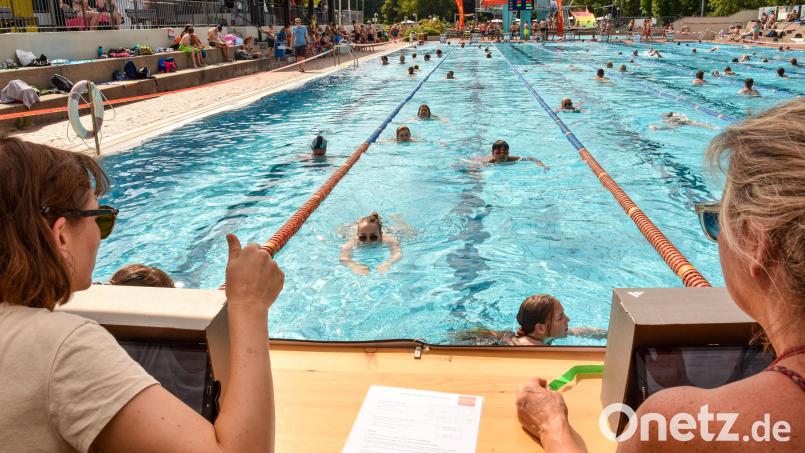 Zum 18. Mal findet am Freitag das 24-Stunden-Schwimmen im Hockermühlbad in Amberg statt. Archivbild: Stephan Huber