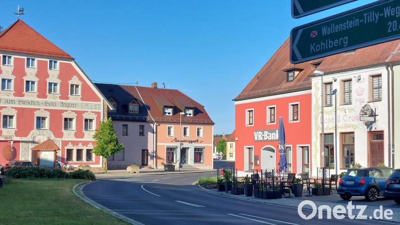 Der Umbau des Marktplatzes wird auch die Straßenführung verändern. Das gesamte Projekt und die Ablaufplanung werden am Mittwoch von Vertretern der Baufirmen, des Planungsbüros und der Stadt im Rahmen einer öffentlichen Informationsveranstaltung um 19 Uhr im Zehentkasten auf Burg Dagestein vorgestellt. Bild: Heidi Franitza