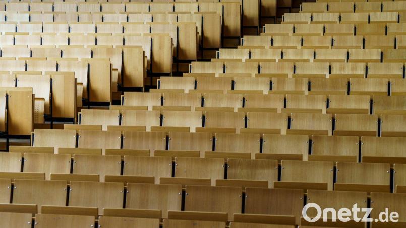 Noch geht es nicht los. Doch ab dem Wintersemester gibt es an der OTH Amberg-Weiden in Amberg ein duales Studium in Medieninformatik und Künstlicher Intelligenz. Symbolbild: Andreas Arnold/dpa