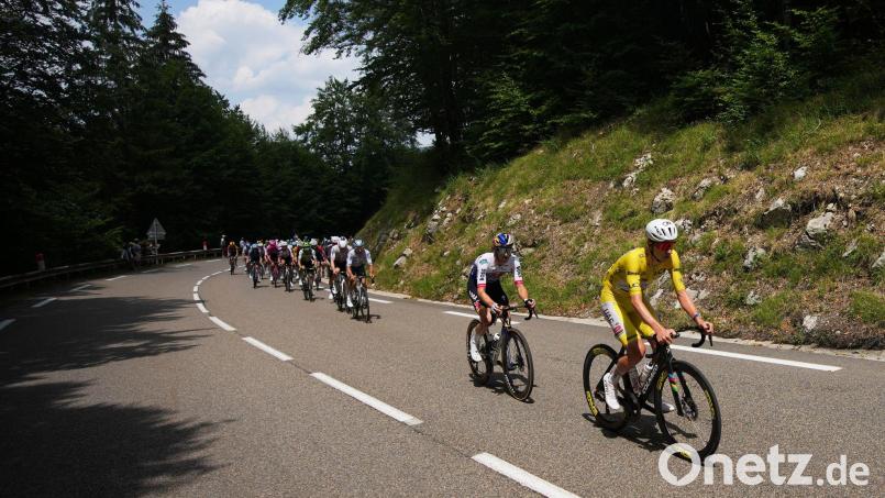 Tadej Pogacar bei der Tour de France. (Symbolbild) Bild: Mosa'ab Elshamy/AP/dpa