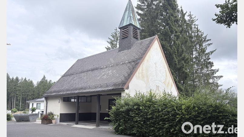 Die Friedhofsgebühren in Neusorg sollen angehoben werden. Das entschied jetzt der Gemeinderat. Bild: Alexander Hörl