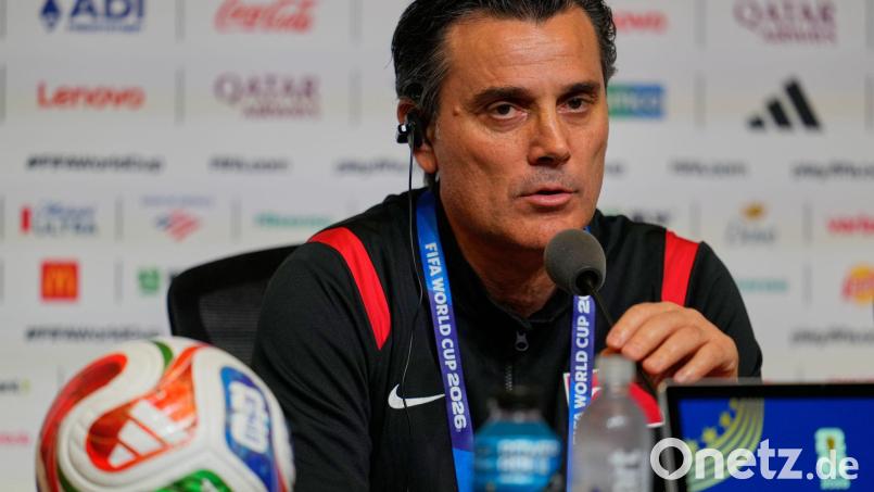 Nationaltrainer Montella trauert um seine Schwester. (Archivbild) Bild: Eugene Hoshiko/AP/dpa