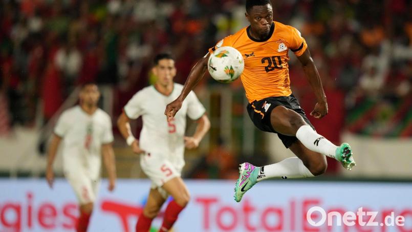 Neuer HSV-Stürmer: Patson Daka aus Sambia (rechts) (Archivbild) Bild: Sunday Alamba/AP
