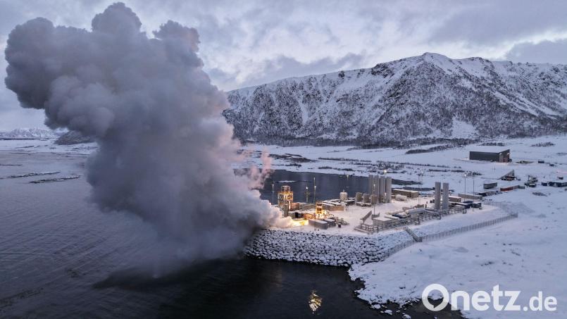 Vorbereitungen für den ersten Testflug der „Spectrum“-Rakete des deutschen Start-Ups Isar Aerospace in Norwegen im März 2025. Verteidigungsminister Boris Pistorius (SPD) denkt nun über den Bau einer eigenen Bundeswehr-Startbasis nach. (Archiv) Bild: -/Isar Aerospace/dpa