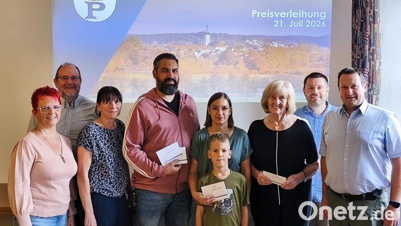Die Gewinner aus Pressath mit den anwesenden Stadträten und Bürgermeister Andreas Reindl. Bild: Jürgen Masching
