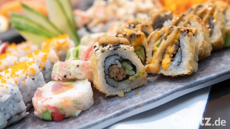 Zwei minderjährige Schwestern haben in einem Supermarkt in Amberg eine Sushi-Box gestohlen. Symbolbild: Andrea Warnecke