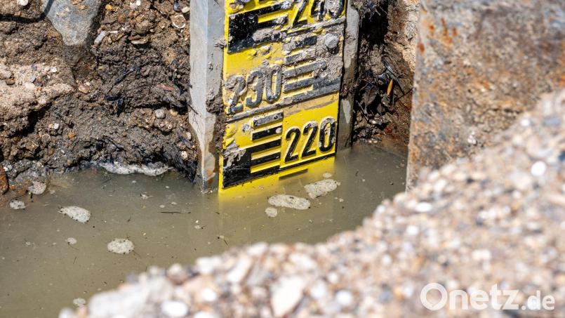 Flüsse und Bäche im Landkreis Aschaffenburg führen derzeit nur sehr wenig Wasser. (Symbolbild) Bild: Armin Weigel/dpa
