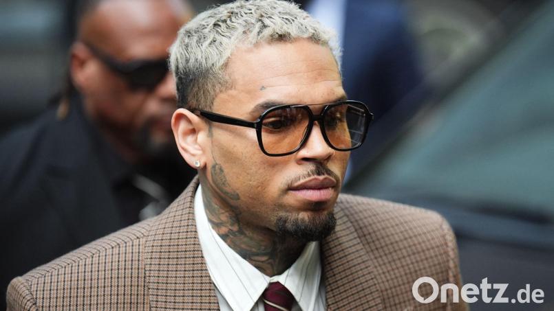 Der R&amp;B-Sänger Chris Brown bekannte sich vor Gericht schuldig. (Archivbild) Bild: James Manning/PA Wire/dpa