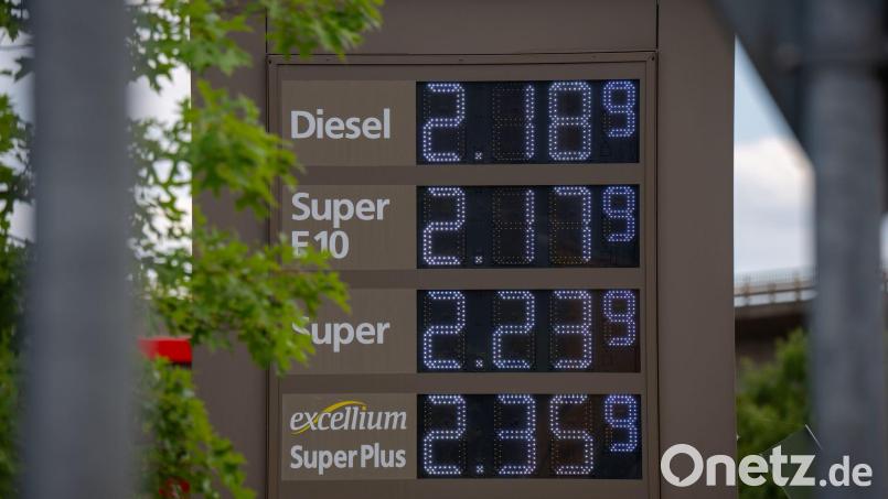 Je nach Tankstelle variieren die Spritpreise. (Archivbild) Bild: Harald Tittel/dpa
