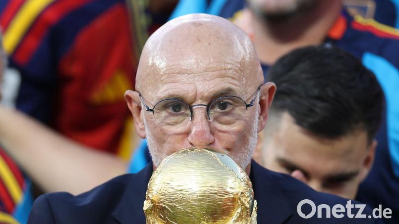 Spaniens Nationaltrainer Luis de la Fuente hat sich zum Auftreten der Argentinier im WM-Finale geäußert. (Archivbild) Bild: Li Ming/XinHua/dpa