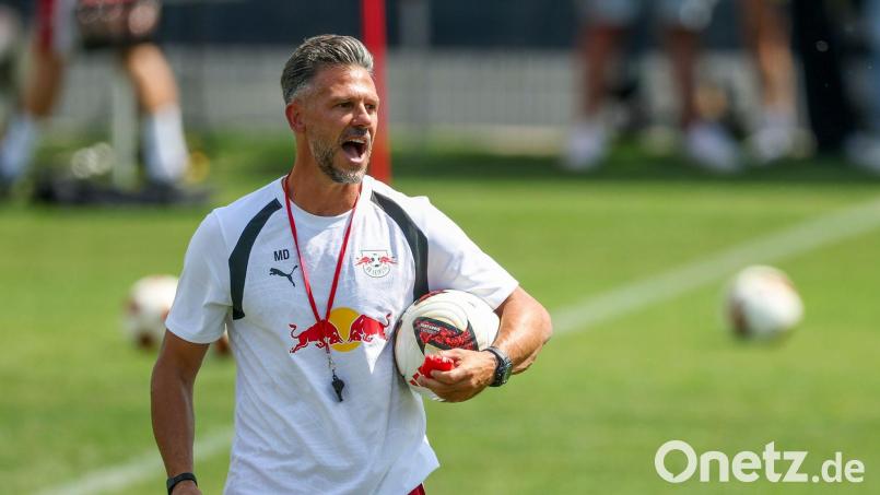 Martín Demichelis, neuer Trainer von RB Leipzig, sah beim zweiten Testspiel gegen Ingolstadt keinen überzeugenden Auftritt. (Archivbild) Bild: Jan Woitas/dpa