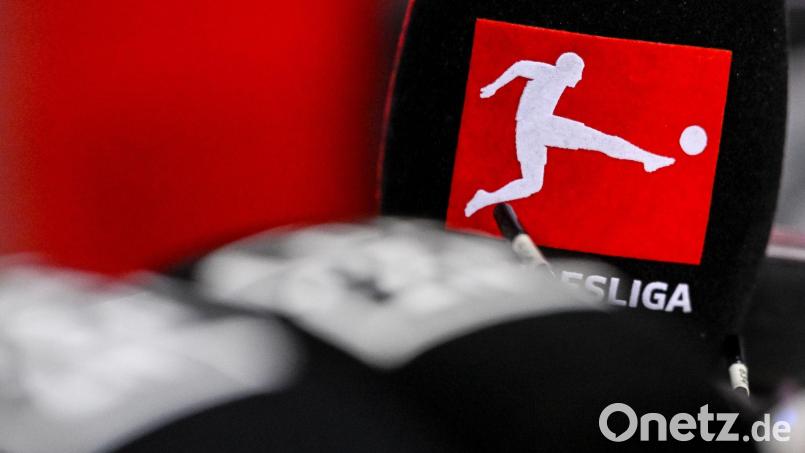 Die Bundesliga hat ein Angebot erhalten. (Archivbild) Bild: Harry Langer/dpa
