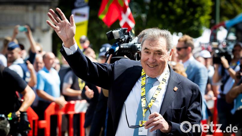 Eddy Merckx traut Tadej Pogacar mehr als fünf Toursiege zu. (Archivbild) Bild: Kristof Van Accom/BELGA/dpa