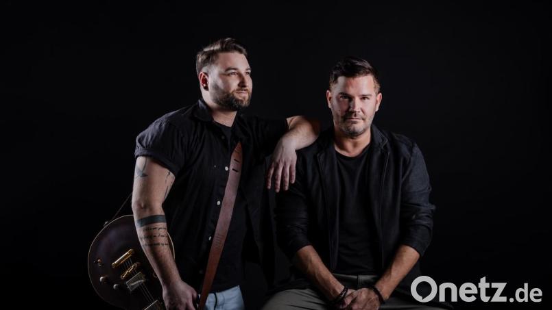 Das Duo Edmund tritt in Schwarzenfeld auf. Bild: Felix Bauer/Bruno Bounty Photography