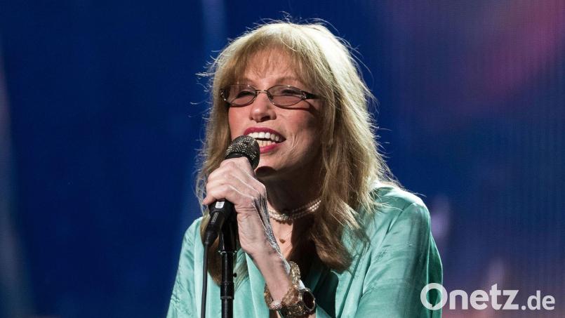 Die US-Sängerin Carly Simon hat eine Parkinson-Diagnose öffentlich gemacht. (Archivbild) Bild: Charles Sykes/Invision/AP/dpa