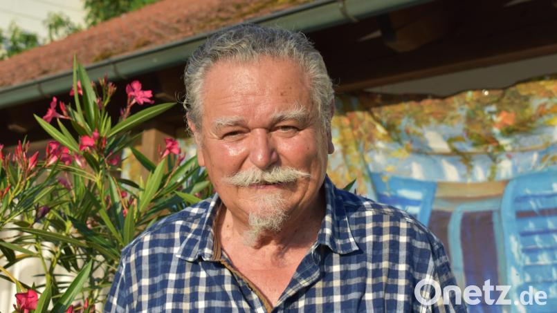 Heribert Fickers Leidenschaft gehört der Musik. Seit über 50 Jahren ist er Chorleiter des Männergesangvereins Pressath. Bild: Renate Gradl