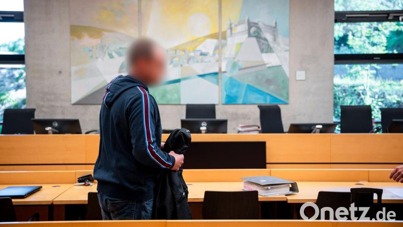 Der Angeklagte war zur Tatzeit 17 Jahre alt. (Archivbild) Bild: Daniel Vogl/dpa