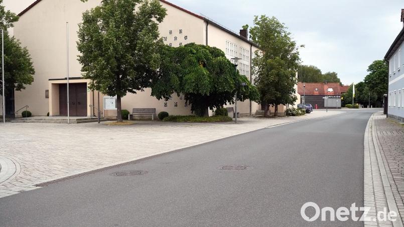 Je nach Siedlungsstruktur sind bei der kommunalen Wärmeplanung keine einheitlichen Lösungen möglich. So eignet sich der Bereich rund um die Kirche zwar für die Wärmeplanung, ist aber erst vor Kurzem saniert worden. Bild: Jürgen Masching