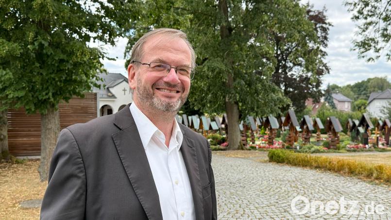 Pfarrer Thomas Stohldreier leitet von Schirmitz aus die künftige Pfarreiengemeinschaft Luhe-Pirk-Schirmitz. In Luhe, Oberwildenau und Neudorf bekommt er Unterstützung durch einen Pfarrvikar. Bild: Gabi Schönberger