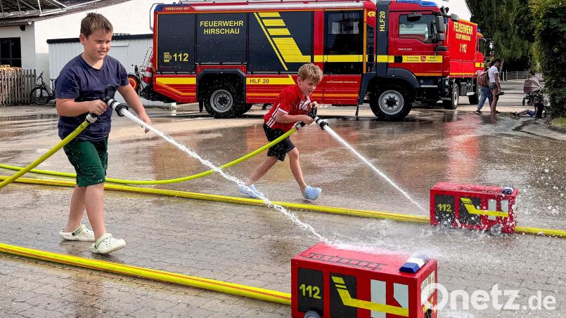 Bei den Kindernachmittagen der Feuerwehren Waldkirch und der Jugendfeuerwehr Georgenberg/Neuenhammer ist viel Spaß geboten. Wie hier auf unserem Symbolbild aus Hirschau. Symbolbild: Werner Schulz