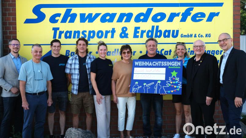 Die Schwandorfer Unternehmer-Familie Beer unterstützt die Spendengala zugunsten des Forschungszentrums für Kinderonkologie in Regensburg mit einem Betrag von 20.000 Euro. Bild: Rudolf Hirsch