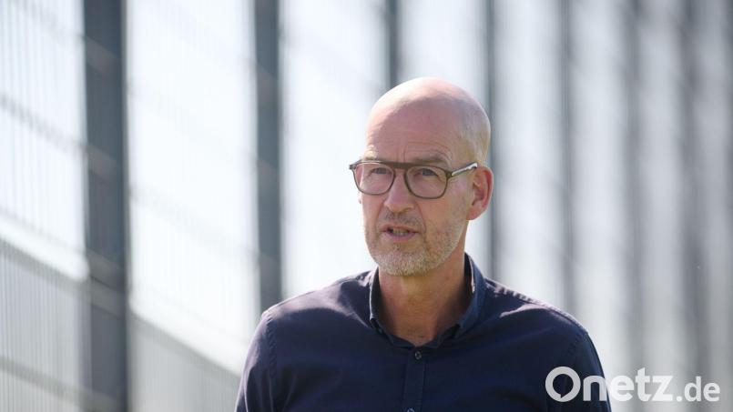 Carsten Cramer gefallen die FIFA-Pläne überhaupt nicht. (Archivbild) Bild: Bernd Thissen/dpa