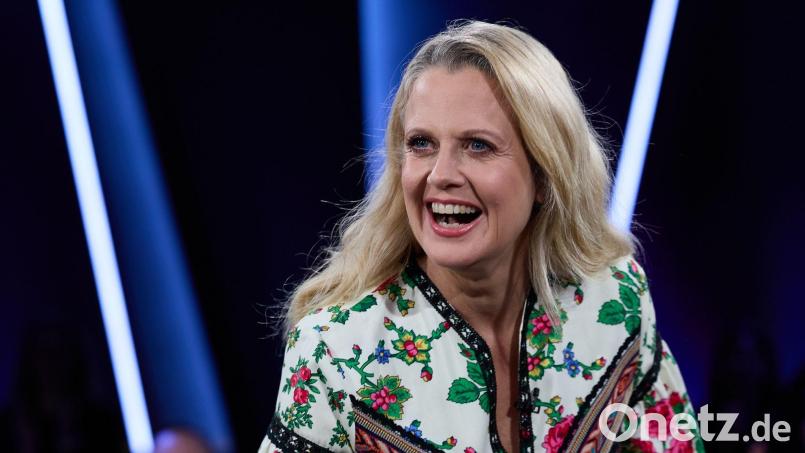 Barbara Schöneberger präsentiert wieder die Höhepunkte der Samstagabendshow. (Archivbild) Bild: Georg Wendt/dpa