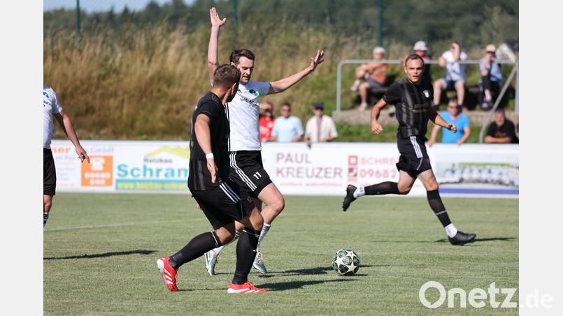 Die Duelle zwischen dem TSV Erbendorf und TSV Reuth zählen zu den Derby-Klassikern in der Kreisliga Nord. Archivbild: Dieter Jäschke