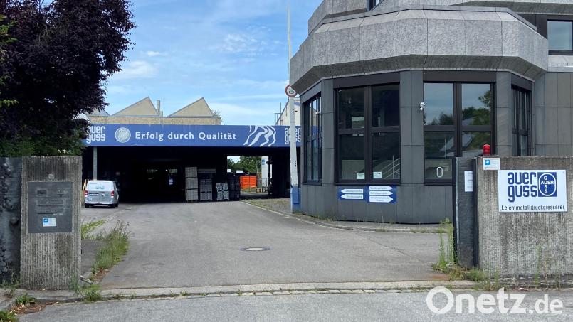 Auer Guss in Ammersricht an der Mundfeldstraße wird wohl keine Zukunft haben. Das Gebäude ist zu alt und müsste für den weiteren Betrieb ertüchtigt werden. Bild: Andreas Ascherl