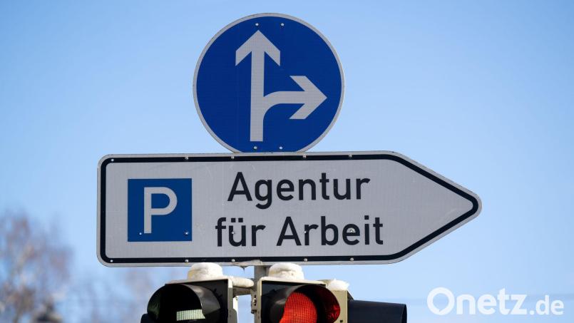 Die Zahl der Arbeitslosen in Bayern ist im Juli im Vergleich zum Juni gestiegen. (Archivbild) Bild: Sven Hoppe/dpa
