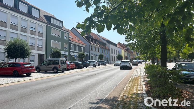 Das geplante Wärmenetz Wolf Vohenstrauß beschränkt sich nicht nur auf den Marktplatz. In einer ersten Befragung haben sich 45 Interessenten gemeldet, die an die mit Hackschnitzeln betriebene Anlage angeschlossen werden möchten. Bauhof und Feuerwehrhaus sollen auch damit versorgt werden. Bild: ck