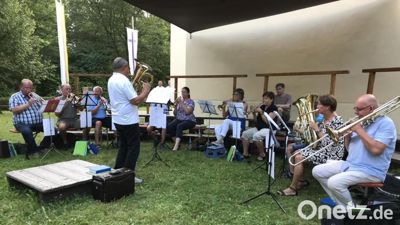 Der Posaunenchor Rosenberg-Poppenricht unter der Leitung von Kurt Lehnerer hat auch für heuer für den ökumenischen Gottesdienst zugesagt und übt schon fleißig. Bild: Marianne Moosburger