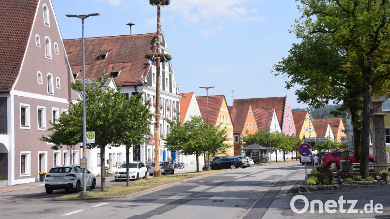 Der Ortskern von Hohenburg soll saniert werden. Bei der Marktratssitzung wurde über das Sanierungsgebiet und die damit verbundenen Unterstützungsmöglichkeiten durch die Stadtbau Amberg gesprochen. Bild: Paul Böhm