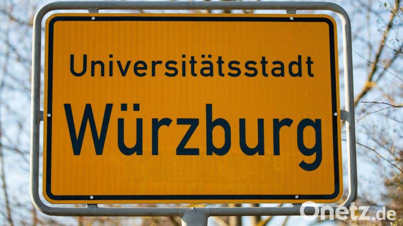 Die Stadt Würzburg erhofft sich von der neuen Arena einen Schub für die örtliche Wirtschaft. (Symbolbild) Bild: Daniel Karmann/dpa