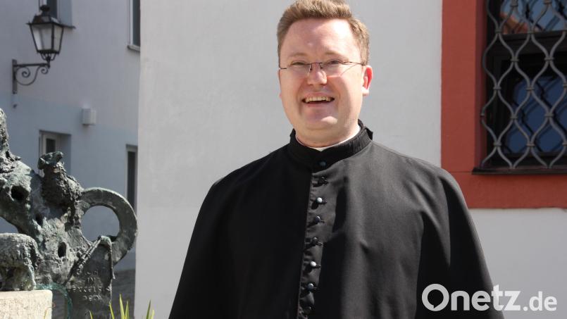 Kaplan Alexander Röse verlässt Tirschenreuth. Bild: Konrad Rosner
