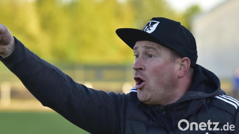 Schwarzenfelds Trainer Mathias Meßmann wurde jetzt für drei Spiele gesperrt. Bild: Hans Mark