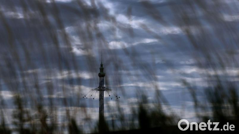 Am Wochenende wird es in Bayern gewittrig und vergleichsweise kühl. (Archivbild) Bild: Karl-Josef Hildenbrand/dpa