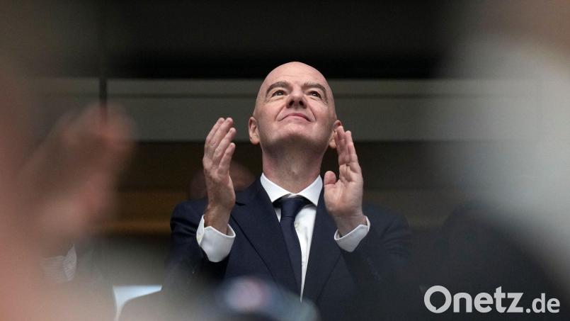 FIFA-Präsident Gianni Infantino stand im Zentrum der Kritik. (Archivbild) Bild: Eric Gay/AP/dpa