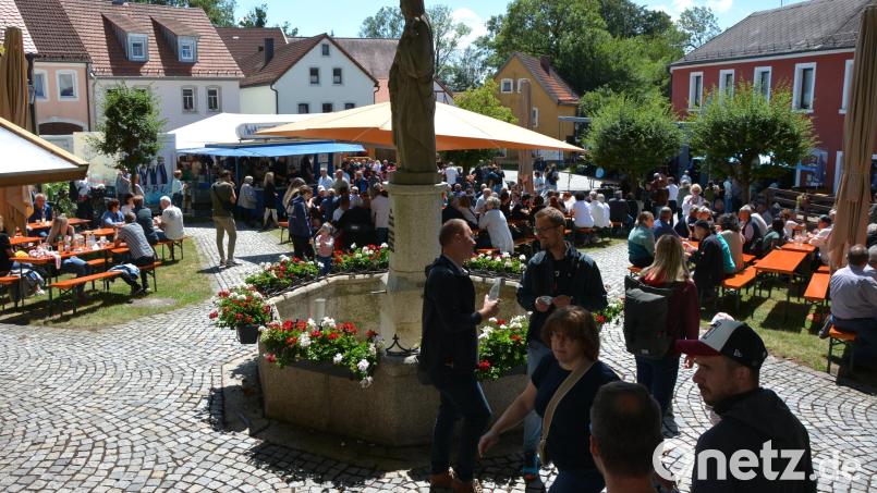 Bürgermeister Andreas Malzer zog in der Marktratssitzung ein positives Fazit zum 21. Konnersreuther Bürgerfest. Dank der Vereine und Organisationen wurde das Fest ein Erfolg. Bild: Josef Rosner