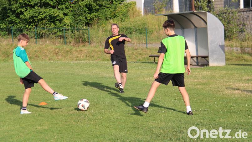 Walking Football ist Fußballspielen ohne große Verletzungsgefahr und ohne Altersbegrenzung. Bild: Hans Prem