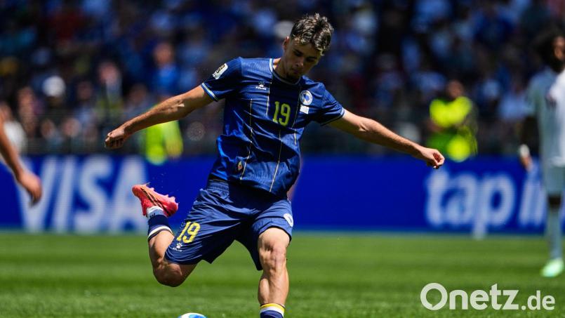 Kerim Alajbegovic spielte bei der WM für Bosnien-Herzegowina. (Archivbild) Bild: Lindsey Wasson/AP/dpa