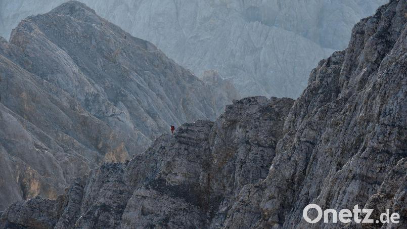 Der Jubiläumsgrat ist eine hochalpine Tour. (Archivbild) Bild: Angelika Warmuth/dpa